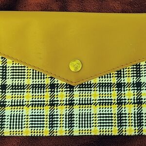 IPSY Black And Yellow Plaid Makeup Bag.